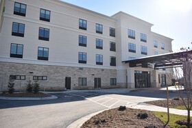 Holiday Inn Kansas City - Northeast