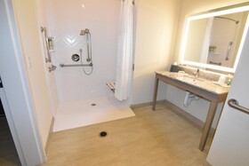 Holiday Inn Kansas City - Northeast
