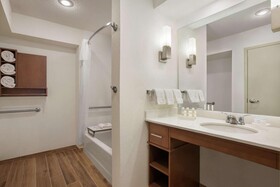 Homewood Suites Kansas City Airport