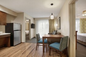 Homewood Suites Kansas City Airport