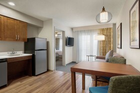 Homewood Suites Kansas City Airport