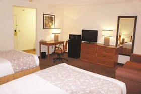 La Quinta Inn by Wyndham Kansas City North