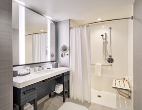 Loews Kansas City Hotel
