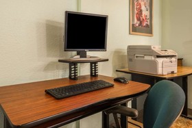 Microtel Inn & Suites by Wyndham Kansas City Airport