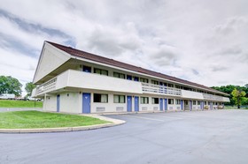 Days Inn by Wyndham Kansas City Northeast