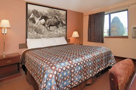 Super 8 by Wyndham Kansas City at Barry Road/Airport