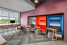 Tru by Hilton Kansas City Airport