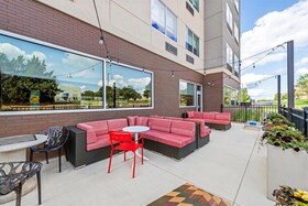 Tru by Hilton Kansas City Airport