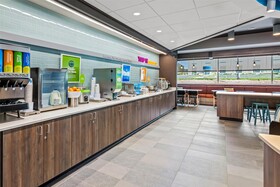 Tru by Hilton Kansas City Airport