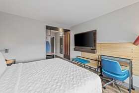 Tru by Hilton Kansas City Airport