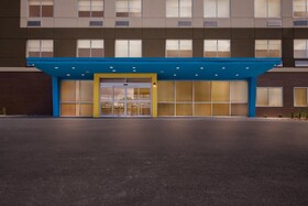 Tru by Hilton Kansas City Airport