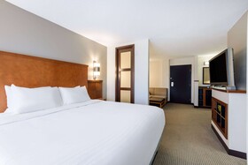 Wyndham Garden Kansas City Airport