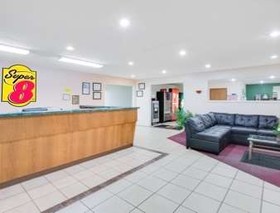 Super 8 by Wyndham Kennett