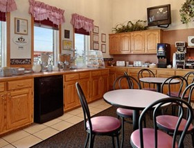 Amerihost inn & Suites - Kingdom City