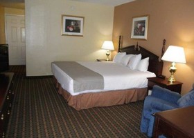 OYO Hotel Lebanon MO I-44