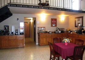 OYO Hotel Lebanon MO I-44