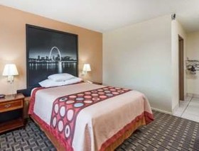 Super 8 by Wyndham Lebanon