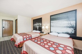 Super 8 by Wyndham Lebanon