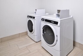 Holiday Inn Express & Suites Lee's Summit - Kansas City