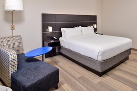 Holiday Inn Express & Suites Lee's Summit - Kansas City