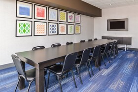 Holiday Inn Express & Suites Lee's Summit - Kansas City