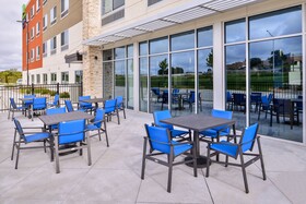 Holiday Inn Express & Suites Lee's Summit - Kansas City