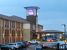 Sleep Inn & Suites and Indoor Water Park