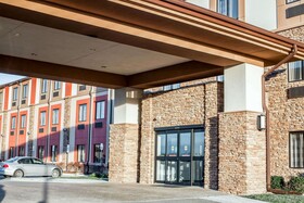 Sleep Inn & Suites and Indoor Water Park