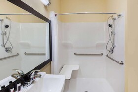 Days Inn by Wyndham Baton Rouge Airport