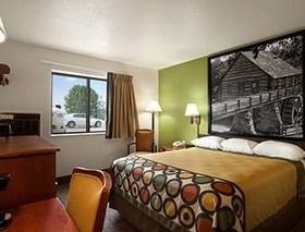 Super 8 by Wyndham Macon