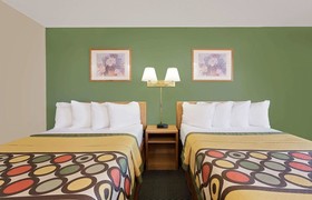 Super 8 by Wyndham Marshall