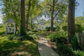 The Dickey House Bed & Breakfast