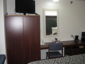 Americas Best Value Inn & Suites Maryville