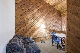 Bearcat Inn And Suites