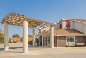 Bearcat Inn And Suites