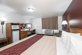 Bearcat Inn And Suites