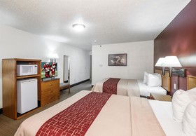Bearcat Inn And Suites