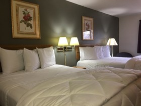 Amerihost Inn & Suites - Mexico