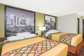 Super 8 by Wyndham Moberly MO
