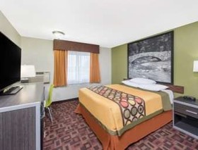 Super 8 by Wyndham Moberly MO