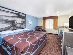 Super 8 by Wyndham Moberly MO