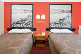 Super 8 by Wyndham Mound City