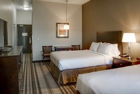 Holiday Inn Express & Suites Nevada