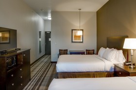 Holiday Inn Express & Suites Nevada