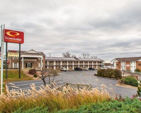 Schmidt’s Creek Hotel