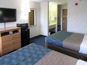 Schmidt’s Creek Hotel