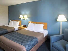 Schmidt’s Creek Hotel