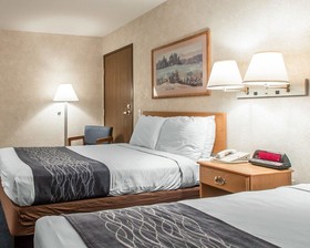 Schmidt’s Creek Hotel