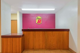 Super 8 by Wyndham Pevely