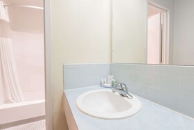 Travelodge by Wyndham Airport Platte City